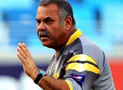 Dav Whatmore is appointed Zimbabwe cricket team coach for 2015 ICC world cup.