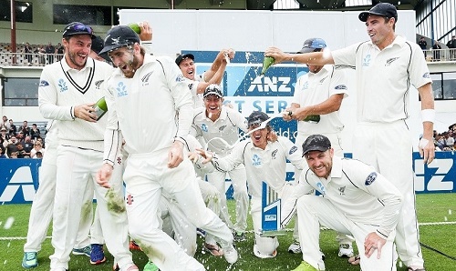 New Zealand beat Sri Lanka in Wellington test by 193 runs to win 2014-15 SL vs NZ series.