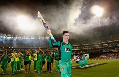 Peter Handscomb scored maiden t20 hundred against Perth Scorchers at MCG in BBL 04 match.