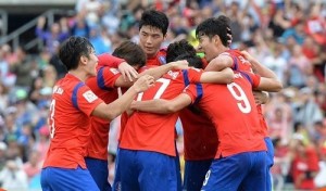 South Korea beat Uzbekistan by 2-0 to qualify for semifinal in asian cup 2015.