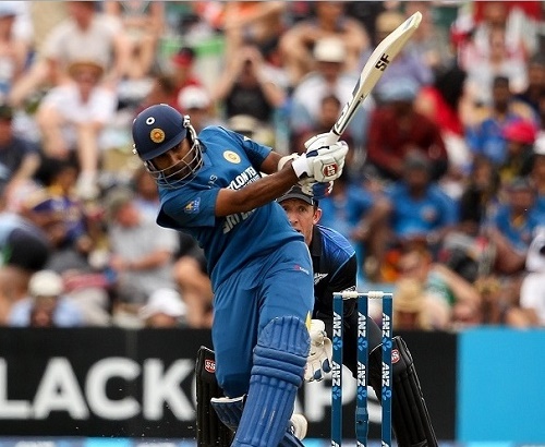 Sri lanka team wants Jayawardene hundred again in Hamilton ODI.