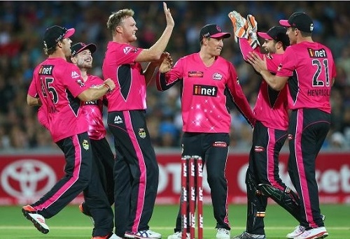 Sydney Sixers qualified for the big bash league final 2014-15.