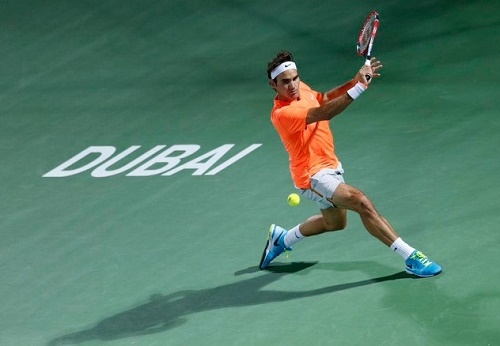 Roger Federer wins his 7th Dubai tennis title by beating Djokovic.