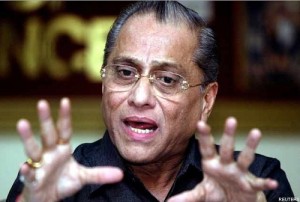 Jagmohan Dalmiya becomes BCCI President after a decade.
