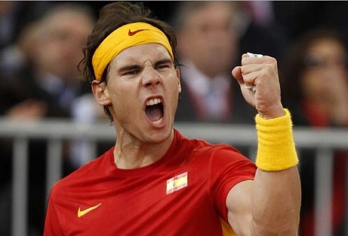 Nadal Receives Gold Medal from Spanish PM Mariano Rajoy.