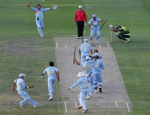 India beat Pakistan by 5 runs in ICC world t20 2007 final.