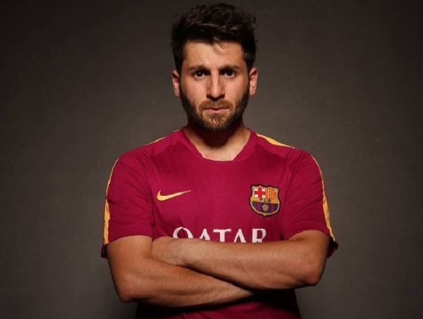 Reza Parastesh looks like footballer Lionel Messi
