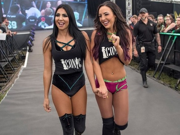 Peyton Royce & Billie Kay picture by sportsmirchi