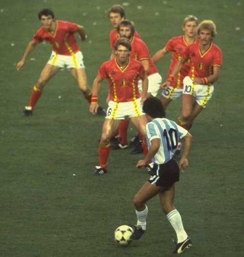 Belgium beat Argentina at 1982 FIFA world cup opening group match