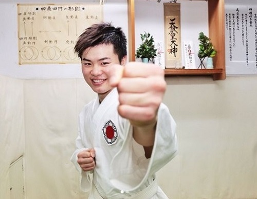 Tenshin Nasukawa kickboxing fighter from Japan