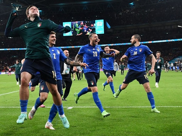 Italy enter Euro 2020 final beating Spain