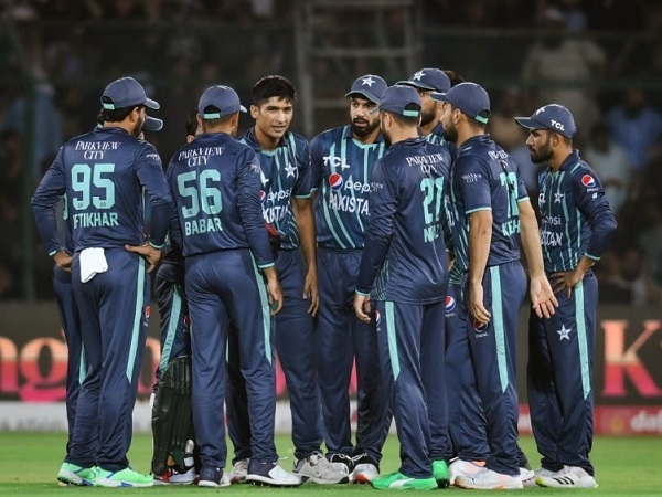 Pakistan won 4th t20 against England in Karachi 2022