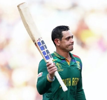 Quinton De Kock scored hundred against New Zealand in ICC world cup 2023